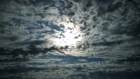 Bright moon in the night clouds Stockbeeldmateriaal 156004545