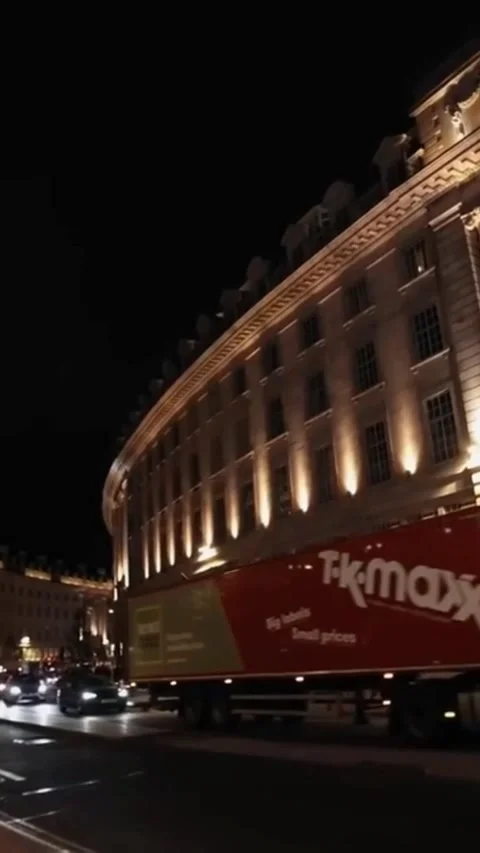 Bright moon at night 스톡 동영상 227820951