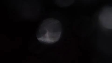 Bright, shiny lights in the dark Vídeo Stock 318365681