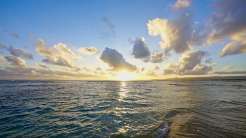 Bright sky with clouds over the Caribbean Sea at sunset. Stock-Footage 341878604