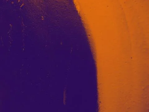 Bright streaks of paint on a wall. Empty abstract background. Foto stock