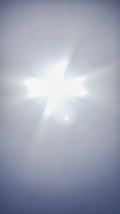 Bright Sun in a Clear Blue Sky Stock-Footage 332048081