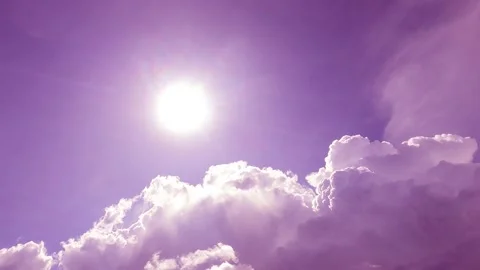 Bright sun light ray n sunbeam on sunny purple violet sky with white cloud Stock-Footage 165977534