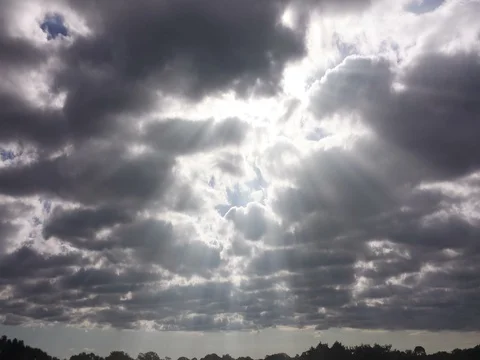 Bright Sun Rays Time Lapse (2160p 25fps) Video stock 74941057