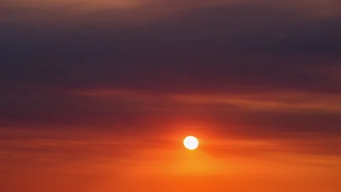 Bright sun shining through thick atmospheric haze and dense smog, time lapse. Stock Footage 341511579