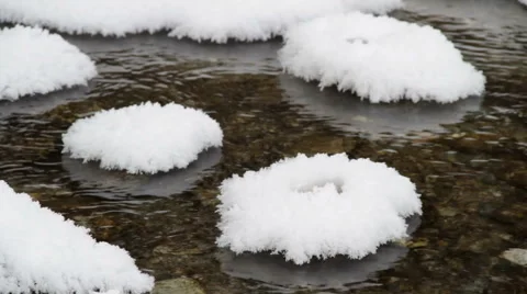 Bright winter day. Forest brook. Krasnoyarsk region. Siberia. Russian Federation Vidéo 63630696