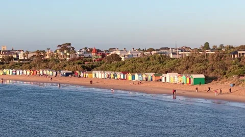 Brighton Beach Bathing Boxes at Golden Hour 스톡 동영상 329167544