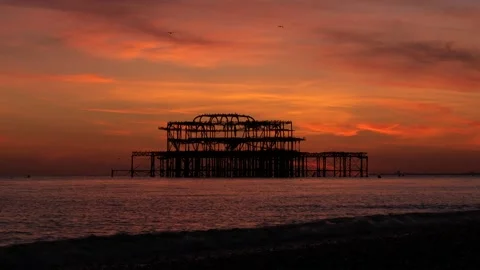 Brighton West Pier at Sunset Stockbeeldmateriaal 162811123