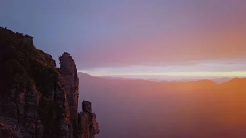 A brilliant sunset from the top of the Pinnacles, Coromandel, New Zealand Stock-Footage 150556359