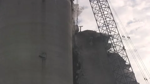 Bring down the wall Vídeo Stock 43118183