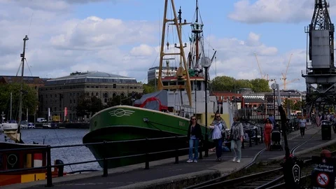 Bristol city centre with old architecture harbour and people UK 4K 스톡 동영상 115106798