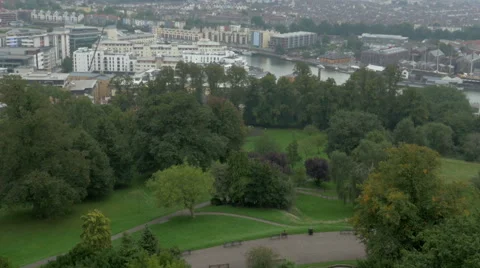 Bristol cityscape panning up Vídeo Stock 41964177