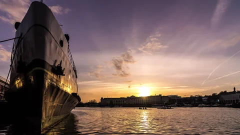Bristol harbourside sunset Stock-Footage 162882536