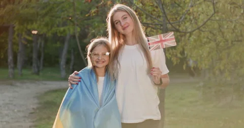 Britain helps Ukraine, concept Stockbeeldmateriaal 230246749