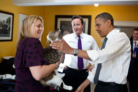 British Prime Minister David Cameron introduces President Barack Obama to Lar Stock Photos