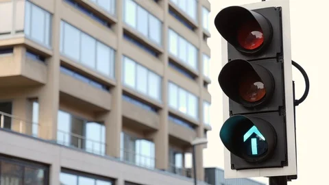 British Traffic Lights Changing From Red to Green Close Up With Green Arrow Up Vídeo Stock 124802103
