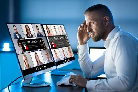 Broadband Connection Problems At Night. Bad Signal 스톡 사진