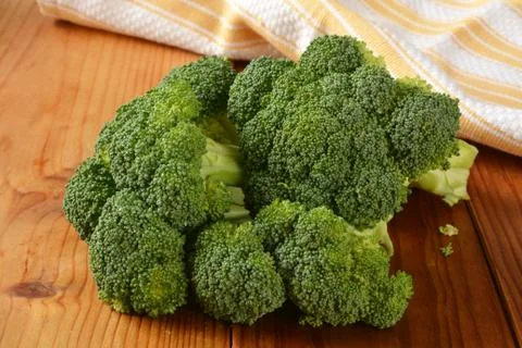 Broccoli crowns Stock Photos