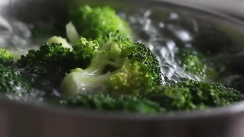 Broccoli Stock Footage 272794032