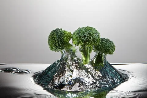 Broccoli FreshSplash Stock Photos
