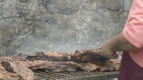 Broiling grilled chops 動画素材 64513916