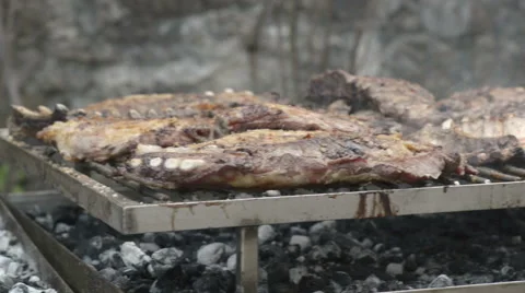 Broiling grilled chops 動画素材 64513977