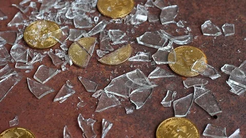Broken bitcoins and glasses Video stock 90211504