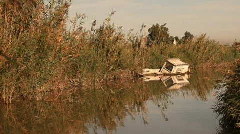 Broken boat 库存影片 861053