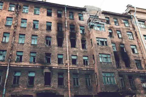 Broken burned building Foto stock