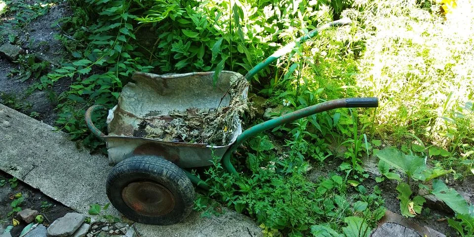 Broken cart 写真素材