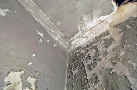 Broken ceiling Stock-Fotos