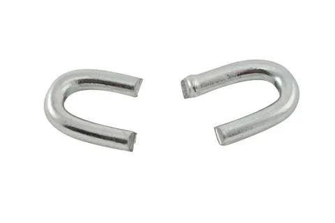 Broken chain link. the file includes clipping path. Stock-Fotos