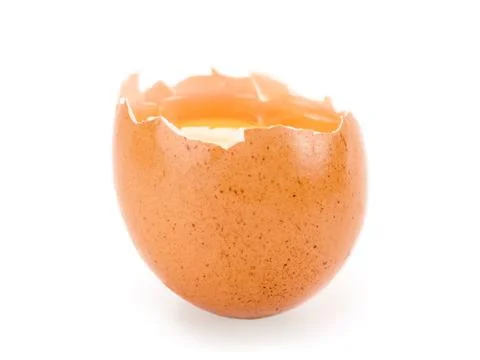 Broken egg isolated on white with clipping path Foto stock