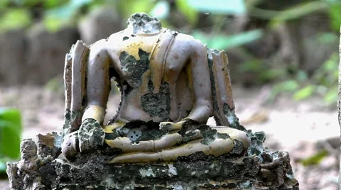 Broken offering with spider webs Stock-Footage 69041511