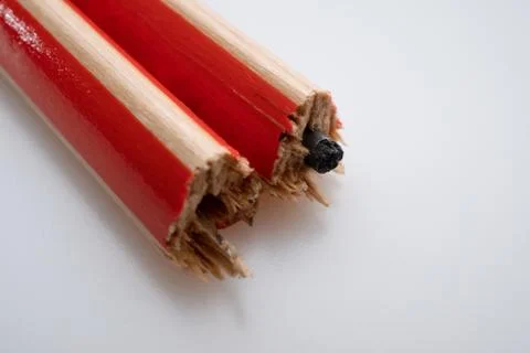  Broken pencils Stock Photos