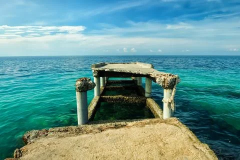 Broken pier of the harbor Stock-Fotos