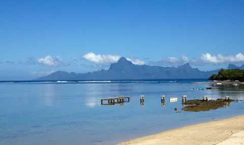 Broken pier Stock-Fotos