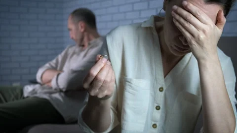 Broken relationship during divorce. Stock Footage 291725249