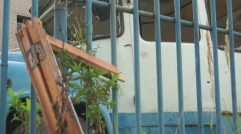 Broken school bus (1) Video stock 42127508