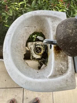 Broken sink Stock Photos