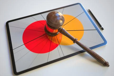 Broken tablet computer screen with logo of MASTERCARD and judge's gavel Stock-Illustration