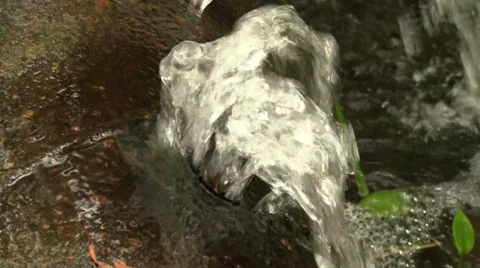 Broken water pipe 스톡 동영상 28755394