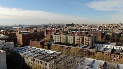 Bronx Rooftops Looking South Toward Manhattan, New York City Vidéo 99364475