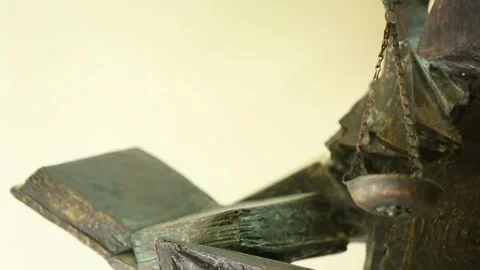 Bronze statue 2 Video stock 320636962