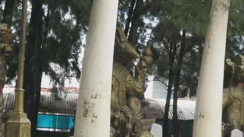 The bronze statue in the park Stock Footage 70572094