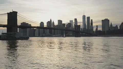 Brooklyn Bridge and lower Manhattan at sunset, New York Stock Footage 88988322