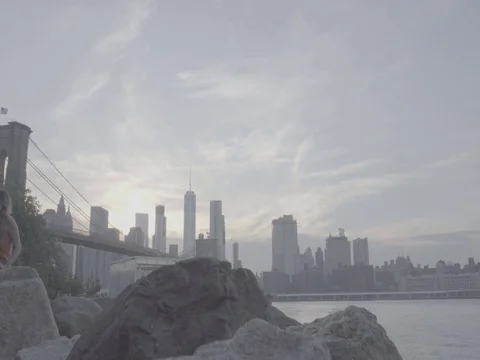 Brooklyn Bridge Boom Up Stock Footage 75937243