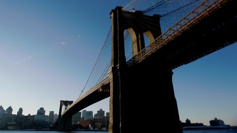 Brooklyn Bridge at Dawn Stock Footage 86205453
