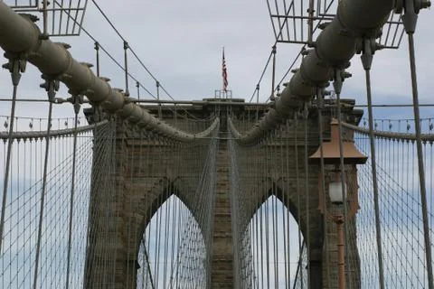 Brooklyn Bridge Looking Up Fotos de archivo