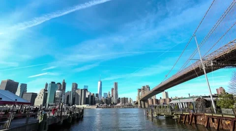 Brooklyn Bridge with Manhattan Background Time Lapse.mp4 Video stock 45700356